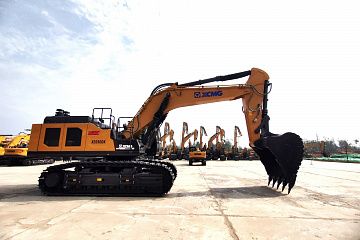 Гусеничный экскаватор XCMG XE690DK