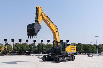 Гусеничный экскаватор XCMG XE550G