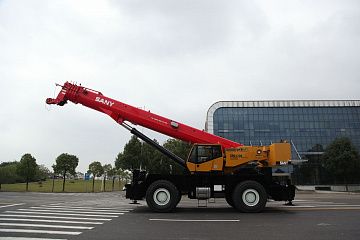 Короткобазный кран Sany SRC1200S