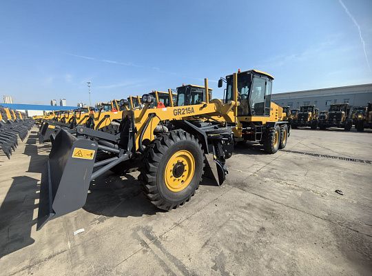 Автогрейдер XCMG GR215A