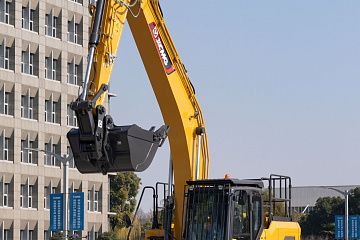 Гусеничный габаритный экскаватор XCMG XE225GN